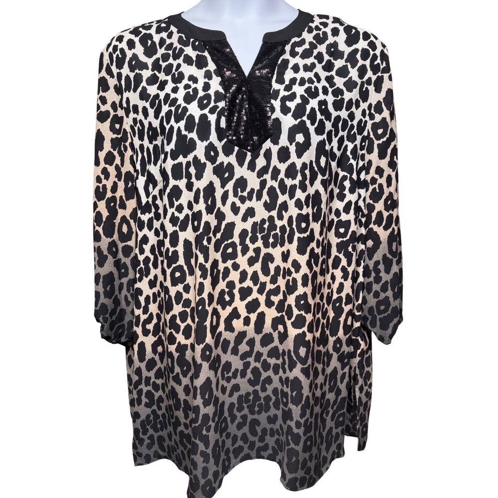 SUSAN GRAVER Womens Gray Leopard Sequin Split Neck Tunic Top 26W Chic Office